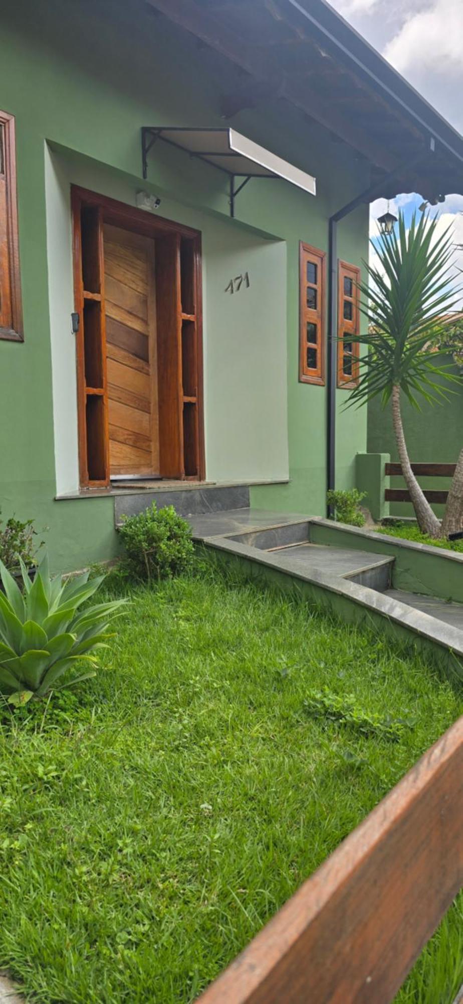 Poços de Caldas Casa Proximo Ao Centro Agradavel E Inteligenteヴィラ エクステリア 写真